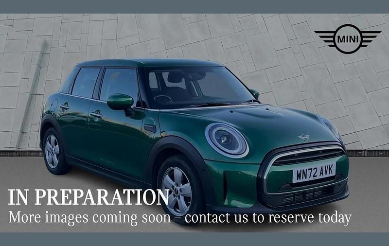 Used Mini Cooper Classic 134 HP (98 kW) 2022 Green Hatchback