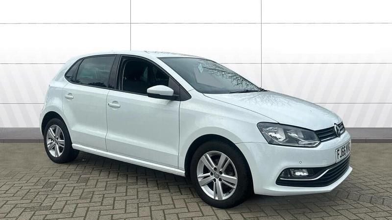 Used VW Polo Match 90 HP (66 kW) 2016 White Hatchback