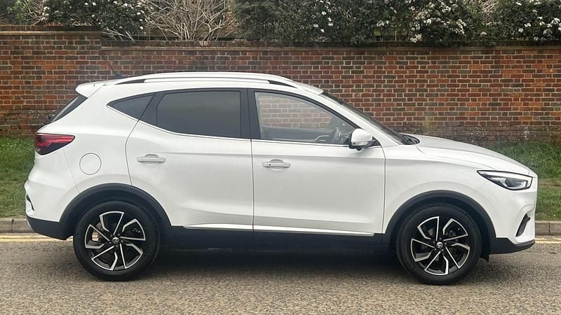 Used MG ZS Exclusive 109 HP (80 kW) 2023 White SUV