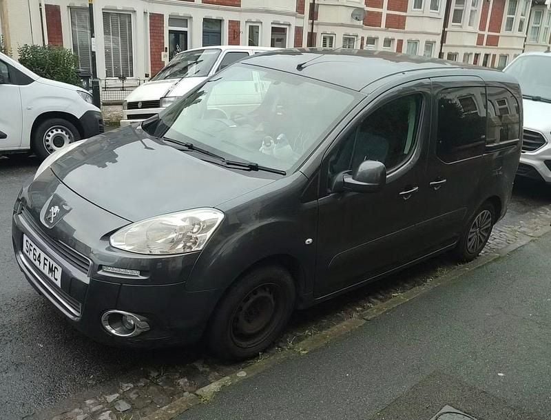 Used Peugeot Partner Tepee S 120 HP (88 kW) 2014 Grey MPV