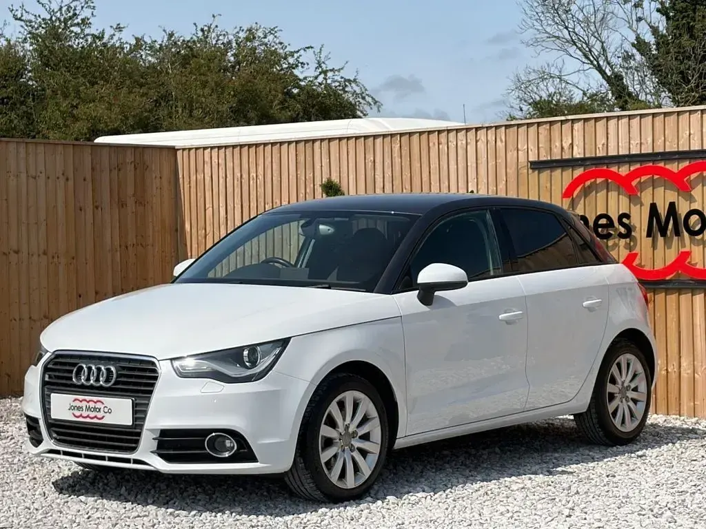Used Audi A1 Sportback Sport 122 HP (89 kW) 2014 White Hatchback