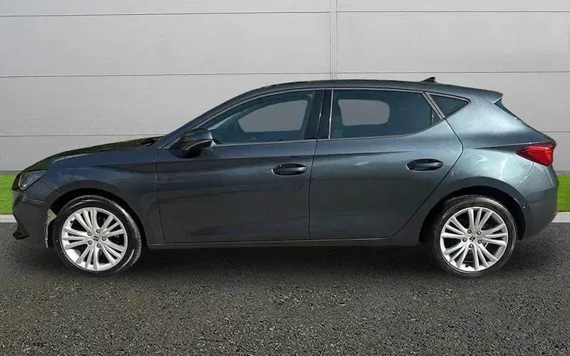 Second-hand Seat Leon SE Dynamic 110 CP (80 kW) 2023 Hatchback