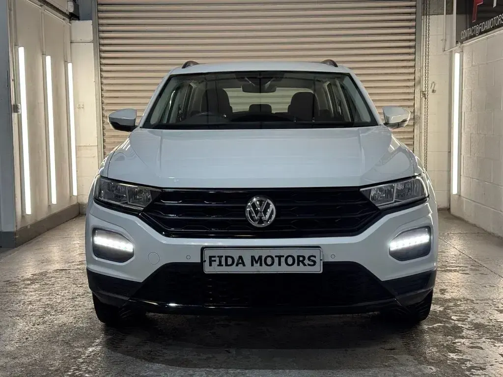 Used VW T-Roc SE 150 HP (110 kW) 2018 White SUV