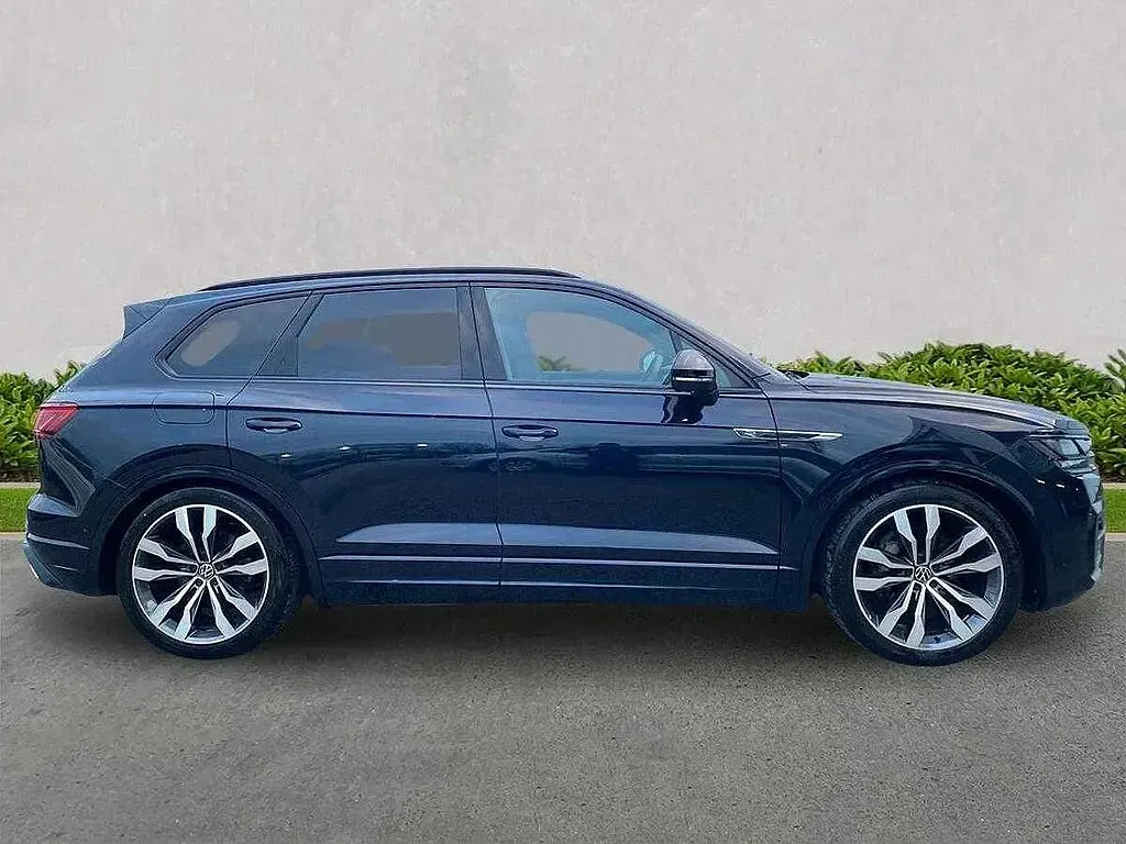 Used VW Touareg Black Edition 286 HP (210 kW) 2021 Blue SUV