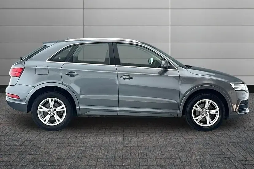 Used Audi Q3 Design 150 HP (110 kW) 2016 Grey SUV
