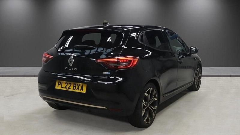 Used Renault Clio V 140 HP (102 kW) 2022 Black Hatchback