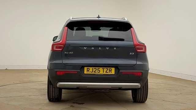 Usado Volvo XC40 Core 163 HP (119 kW) 2026 SUV