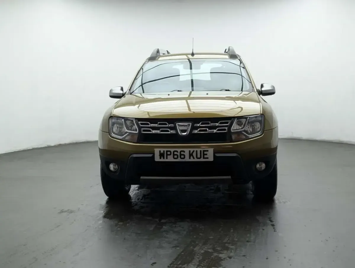 Begagnad Dacia Duster Prestige 110 HK (80 kW) 2016 Grön SUV
