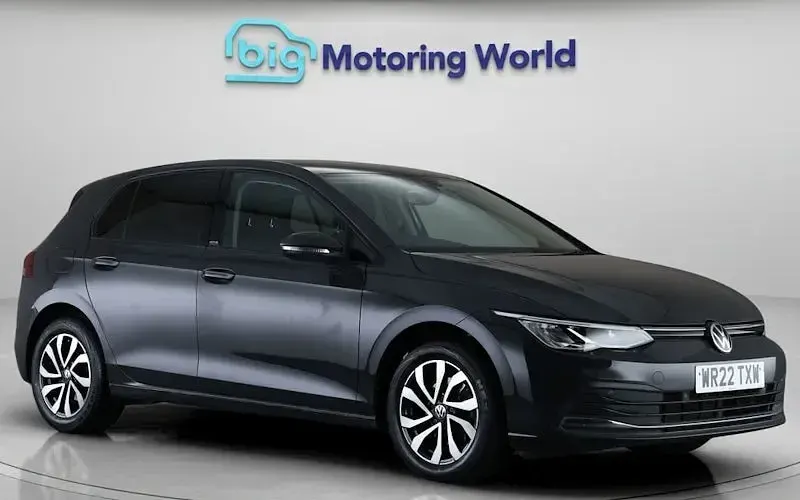 Second-hand VW Golf VIII Active 131 CP (96 kW) 2021 Gri Hatchback