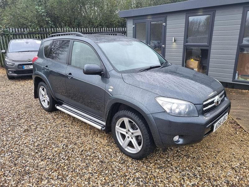 Grey Used 2006 Toyota RAV4 T1 Estate | £3,895 (Fair price) - Image 1/4