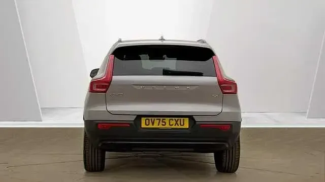 Used Volvo XC40 Ultra 194 HP (142 kW) 2025 Silver SUV