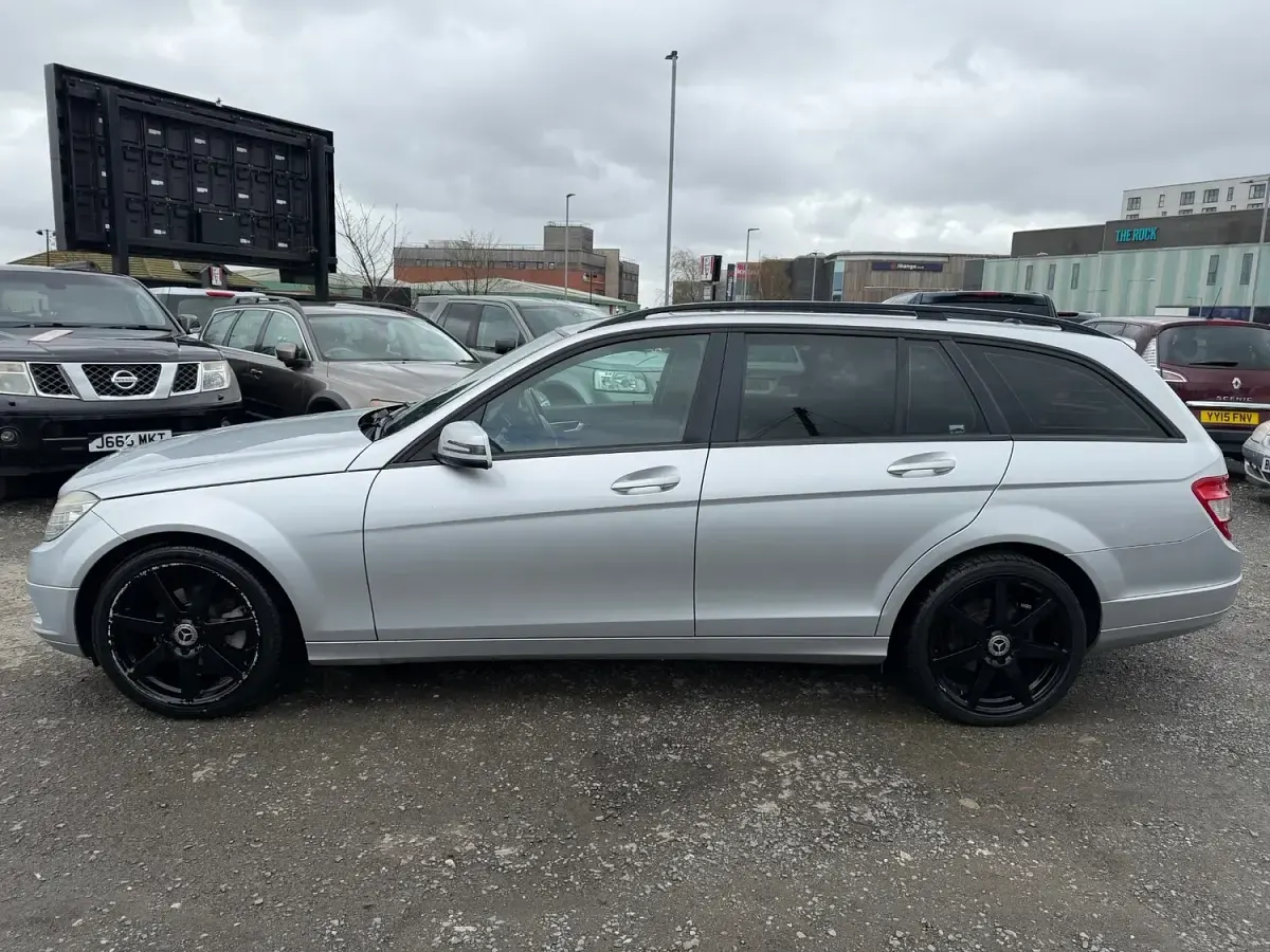 Used Mercedes C180 SE 156 HP (114 kW) 2008 Silver Estate