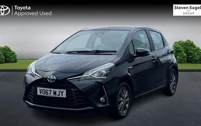 Used Toyota Yaris Hybrid 101 HP (74 kW) 2020 Hatchback