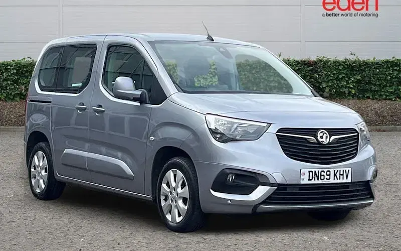 Used Vauxhall Combo S 102 HP (75 kW) 2019 MPV