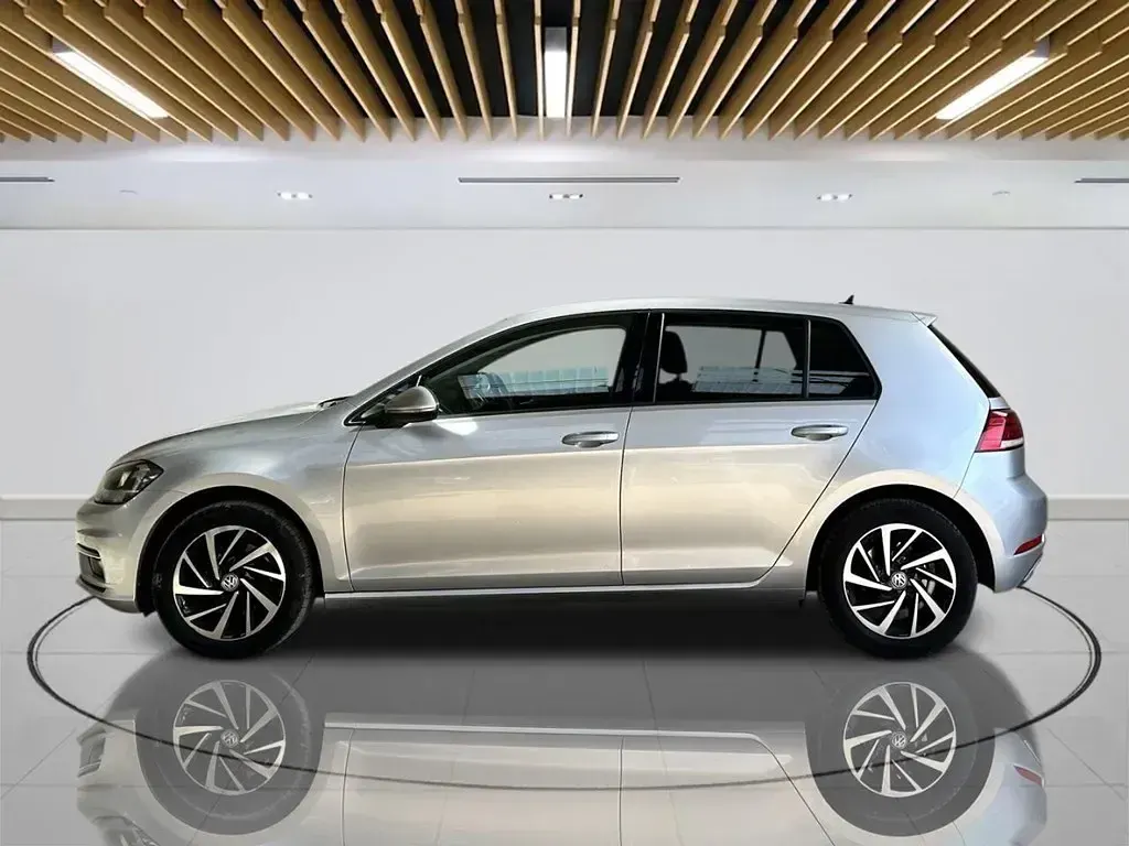 Used VW Golf VII Match 150 HP (110 kW) 2019 Silver Hatchback