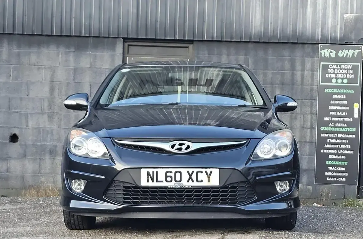 Used Hyundai i30 Edition 124 HP (91 kW) 2010 Black Hatchback