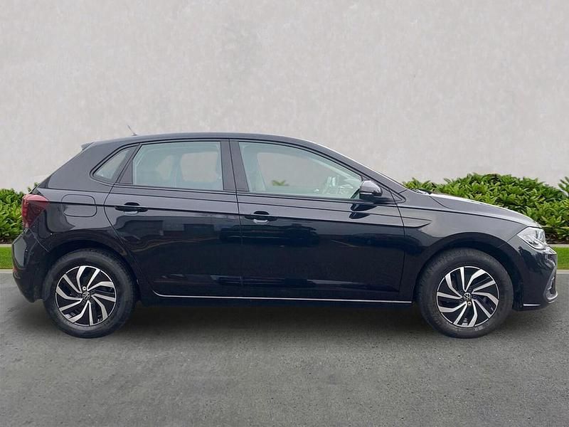Used VW Polo Life 95 HP (69 kW) 2023 Black Hatchback