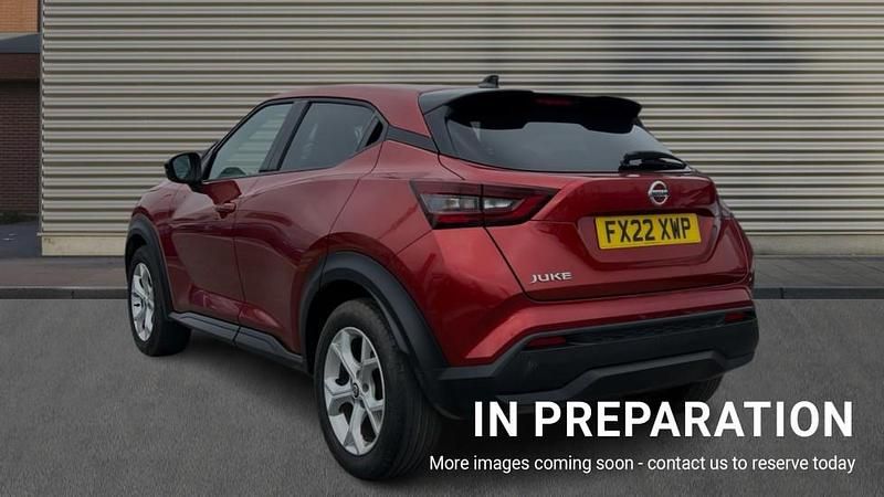 Used Nissan Juke N-Connecta 114 HP (83 kW) 2022 Red SUV