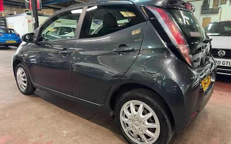 Used Toyota Aygo X-play 69 HP (50 kW) 2018 Hatchback