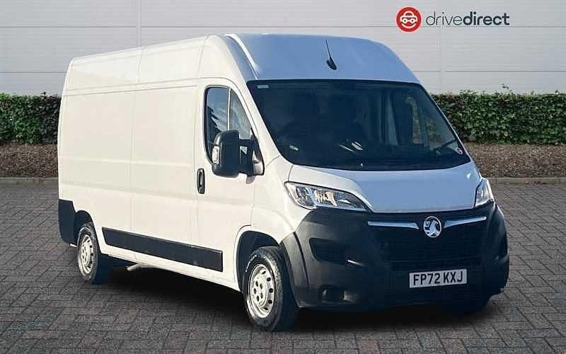 White Used 2022 Vauxhall Movano Van | £15,698 (Fair price) - Image 1/4