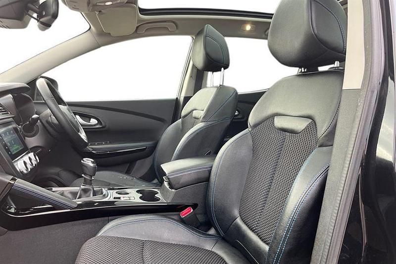 Begagnad Renault Kadjar Version S 140 HK (102 kW) 2020 Svart SUV