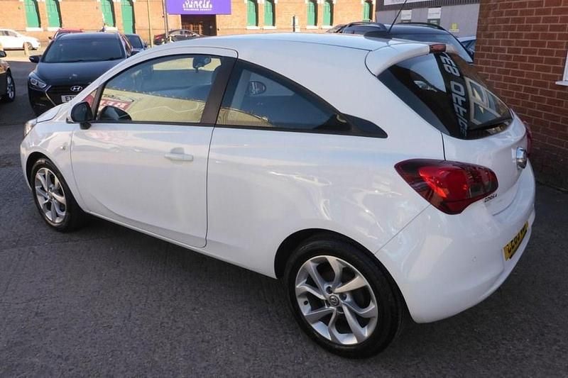 Second-hand Vauxhall Corsa 70 CP (51 kW) 2015 Alb Hatchback