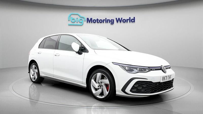 Used VW Golf VII GTE 2021 White Hatchback