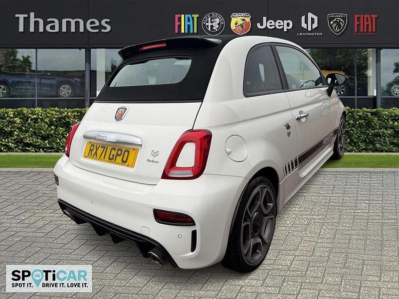 Used Abarth 595C Turismo 165 HP (121 kW) 2021 White Cabriolet