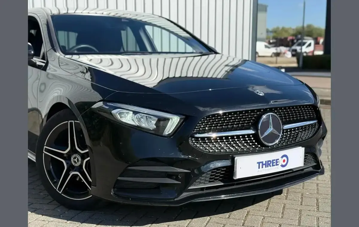 Used Mercedes A180 AMG Line Premium 134 HP (98 kW) 2023 Black Hatchback