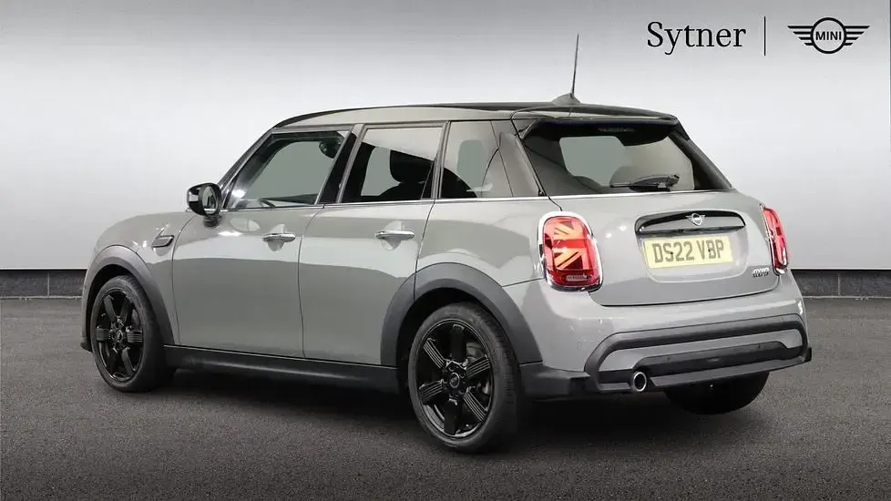 Used Mini Cooper Classic 136 HP (100 kW) 2022 Grey Hatchback