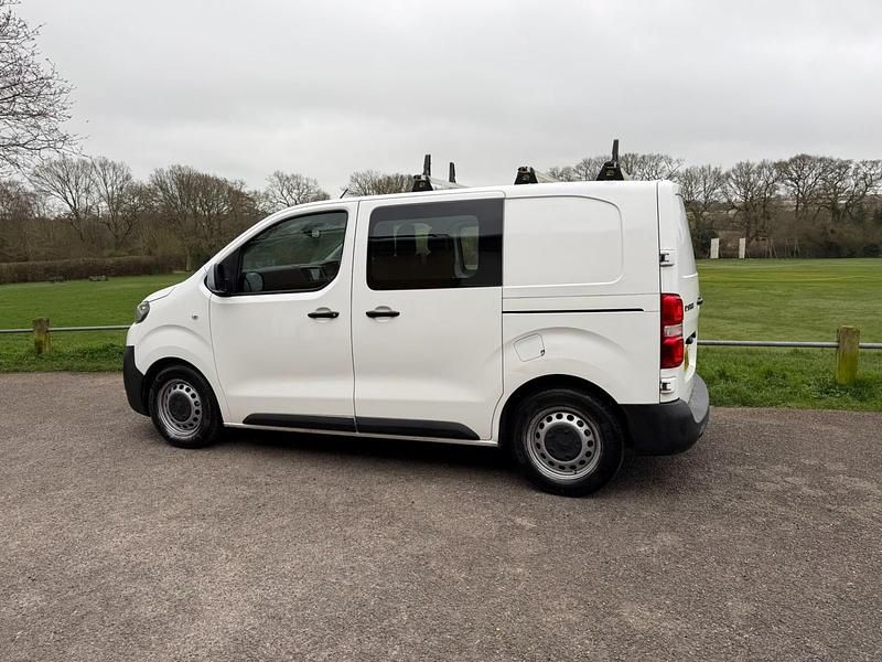 Used Peugeot Expert 2017 White Van