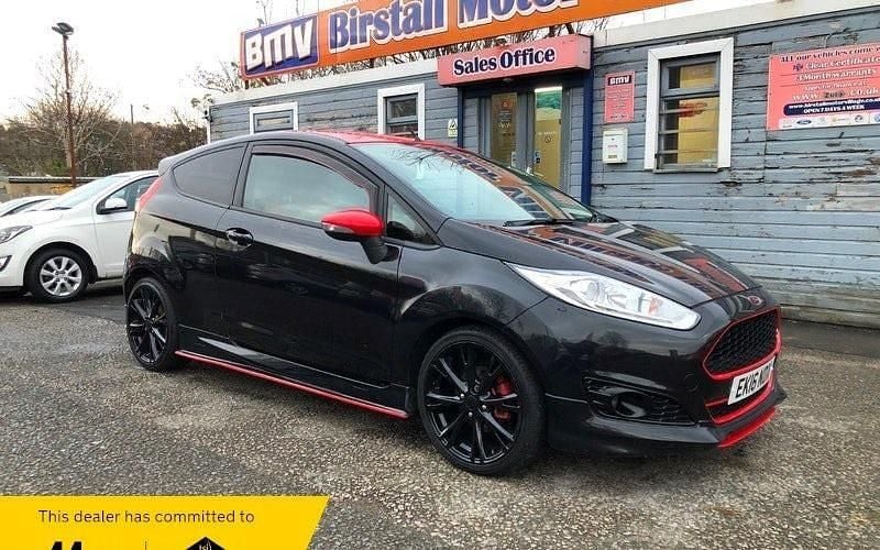 Usado Ford Fiesta Zetec 140 HP (102 kW) 2016 Citadino