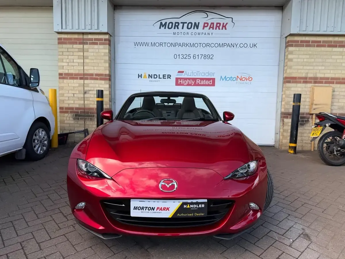 Used Mazda MX5 132 HP (97 kW) 2019 Red Cabriolet
