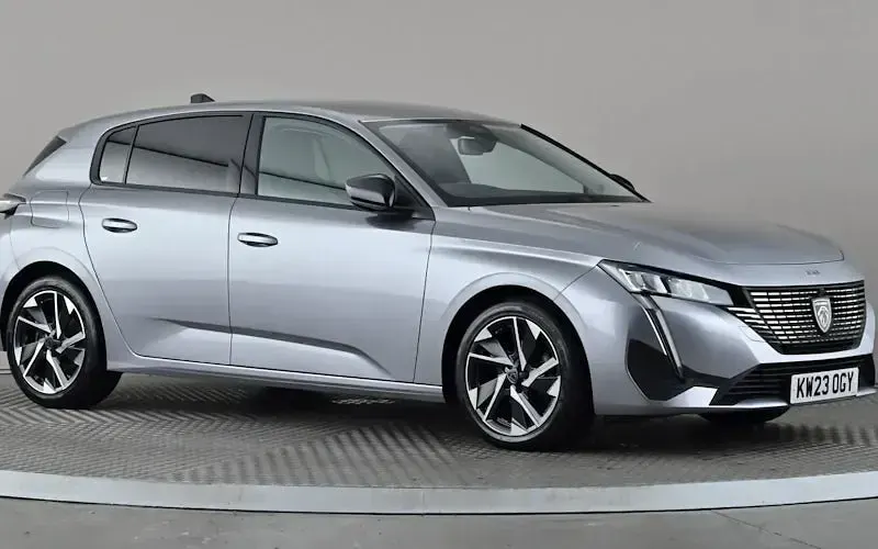 Used Peugeot 308 Allure Premium 131 HP (96 kW) 2023 Hatchback