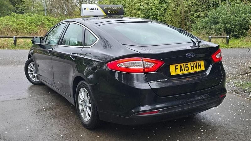 Used Ford Mondeo Zetec 150 HP (110 kW) 2015 Black Hatchback