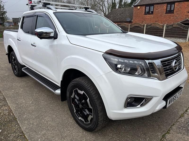 Used Nissan Navara Tekna 2019 White Pickup