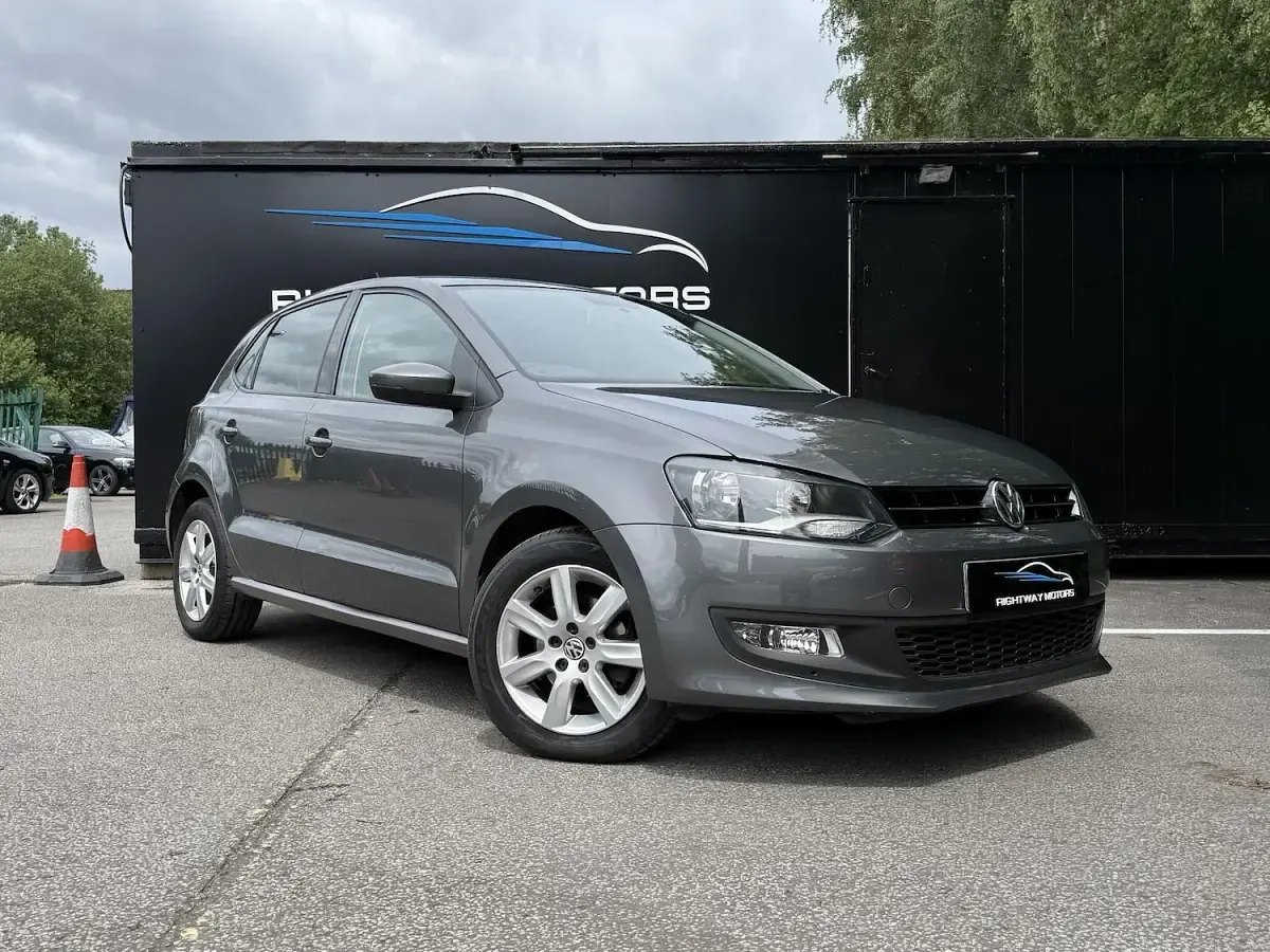 Used VW Polo Edition 60 HP (44 kW) 2014 Grey Hatchback