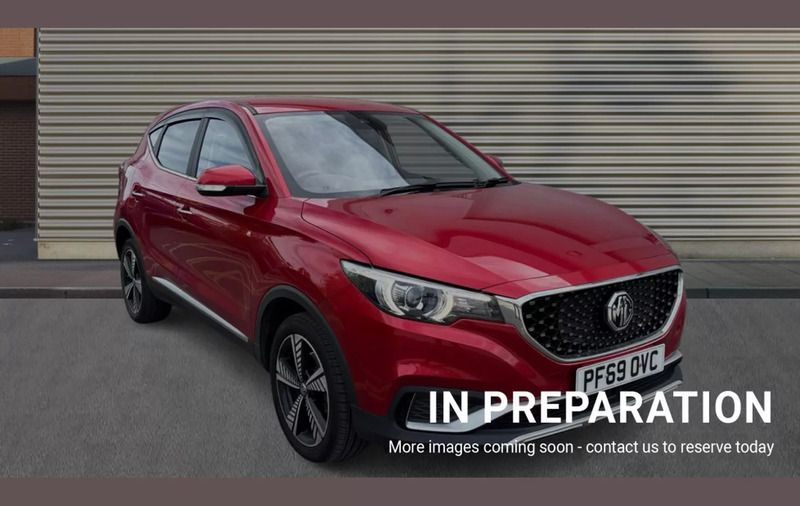 Red Used 2020 MG ZS Excite Sedan | £8,722 (Fair price) - Image 1/4