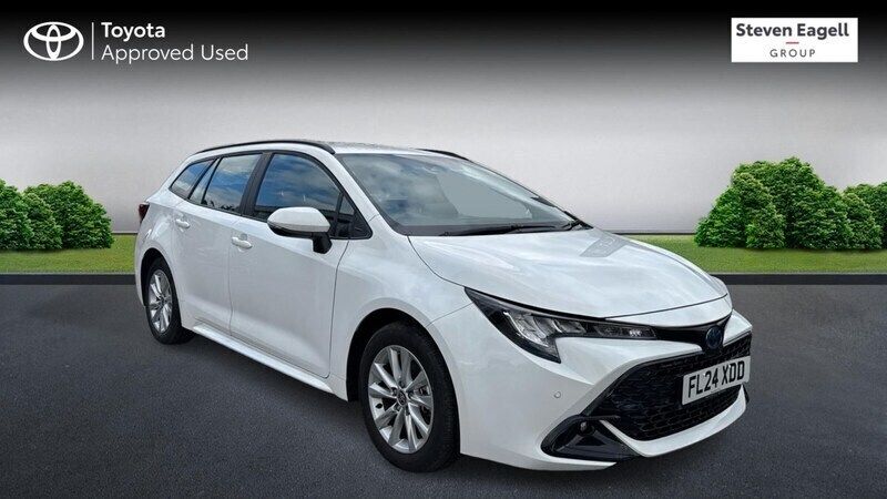 White Used 2024 Toyota Corolla Estate | £22,563 (Fair price) - Image 1/4
