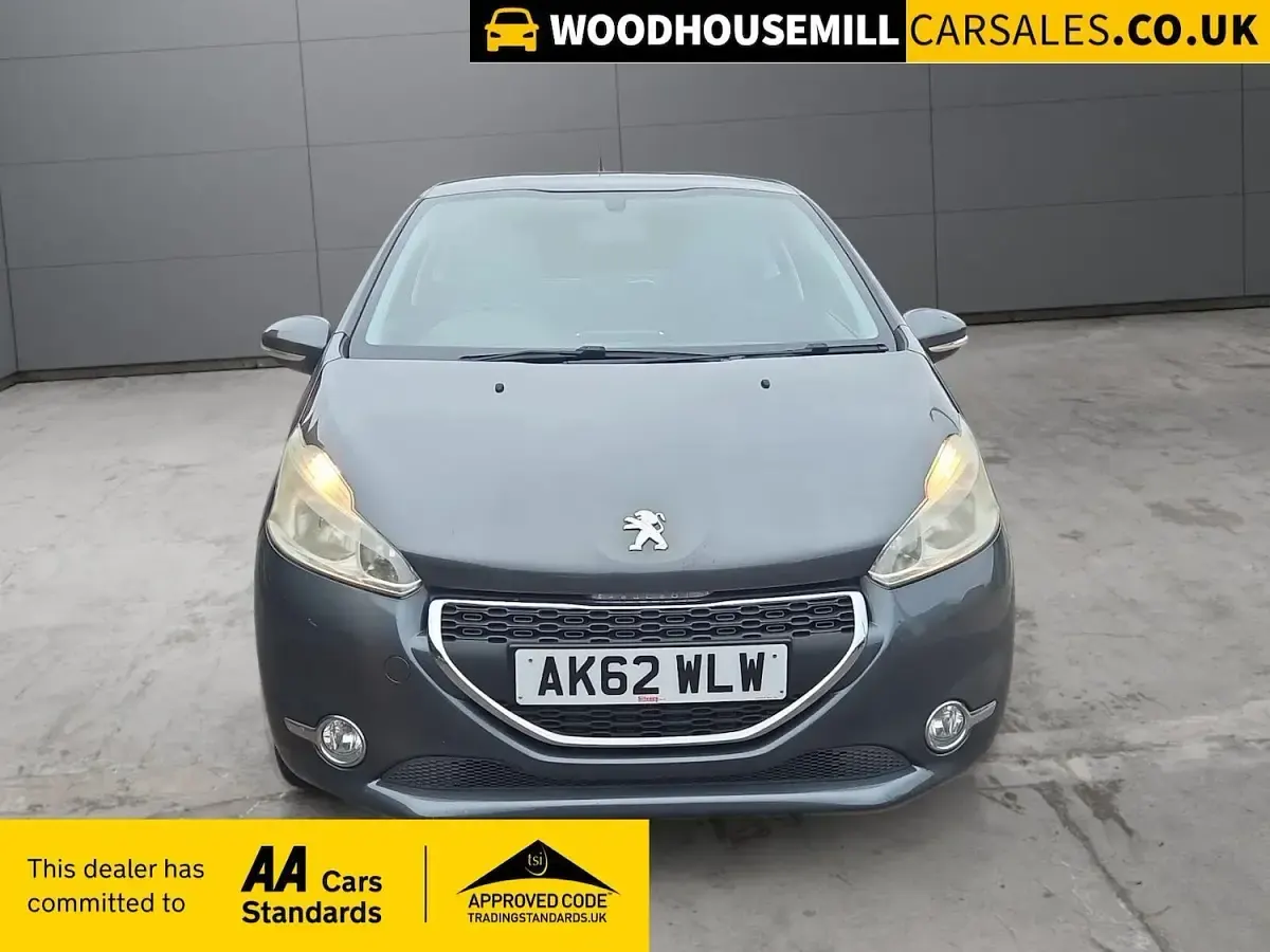 Used Peugeot 208 Active 82 HP (60 kW) 2012 Grey Hatchback