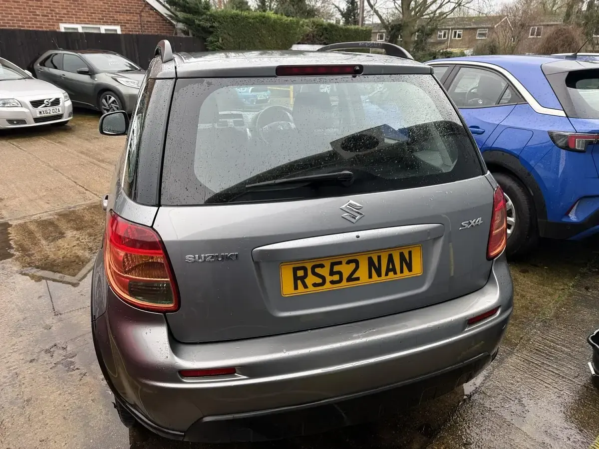 Used Suzuki SX4 GLX 106 HP (77 kW) 2006 Grey Hatchback