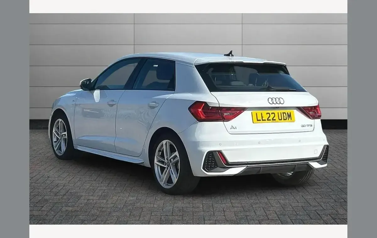 Used Audi A1 S-Line 110 HP (80 kW) 2022 White SUV