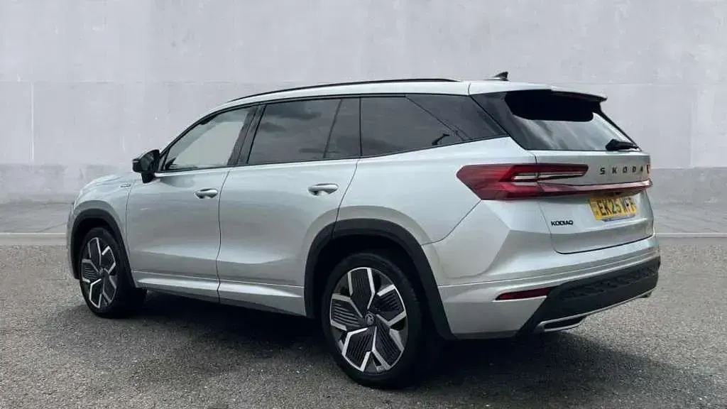 Used Skoda Kodiaq SportLine 150 HP (110 kW) 2025 Brilliant silver metallic SUV