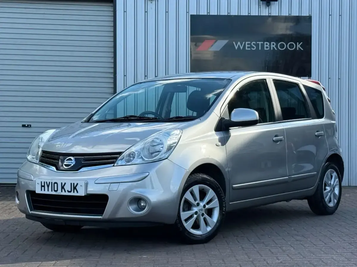 Używany Nissan Note Acenta 110 KM (80 kW) 2010 Srebrny Minivan