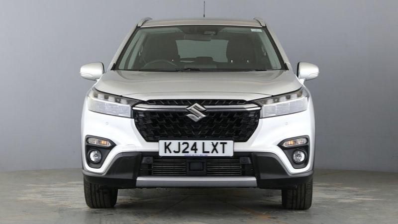 Used 2024 Suzuki SX4 S-Cross SUV | £17,989 (Fair price) - Image 1/2