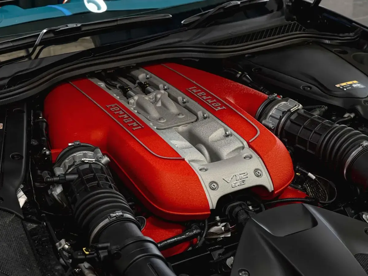 Used Ferrari 812 800 HP (588 kW) 2018 Blue Coupe