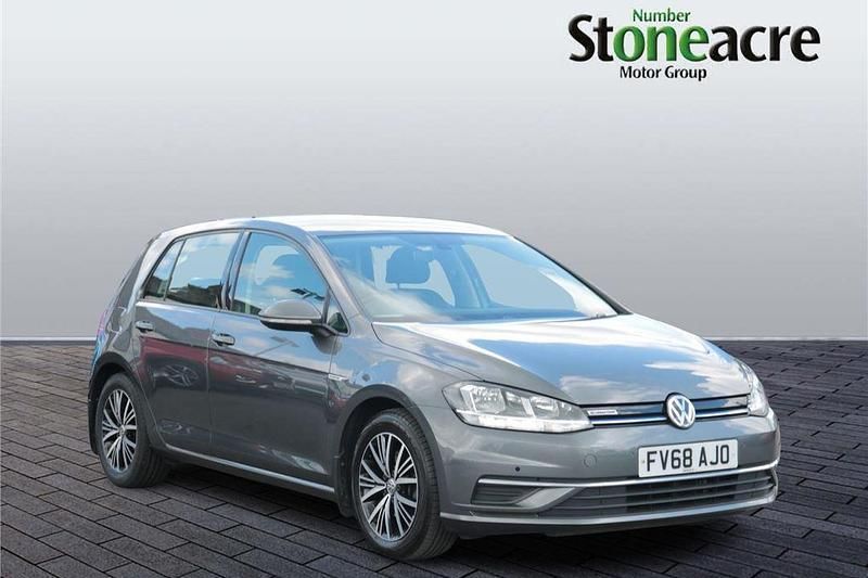 Grey Used 2018 VW Golf VII SE Hatchback | £11,995 (Fair price) - Image 1/4