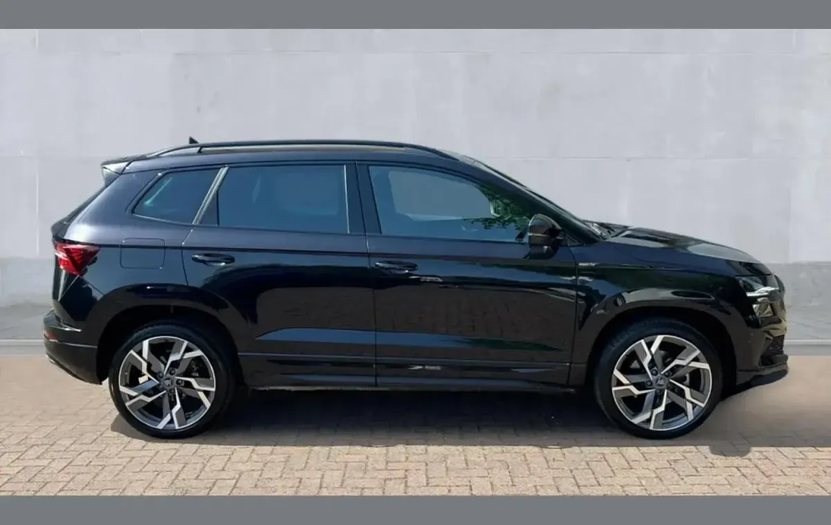 Used Skoda Karoq SportLine 150 HP (110 kW) 2025 Black SUV