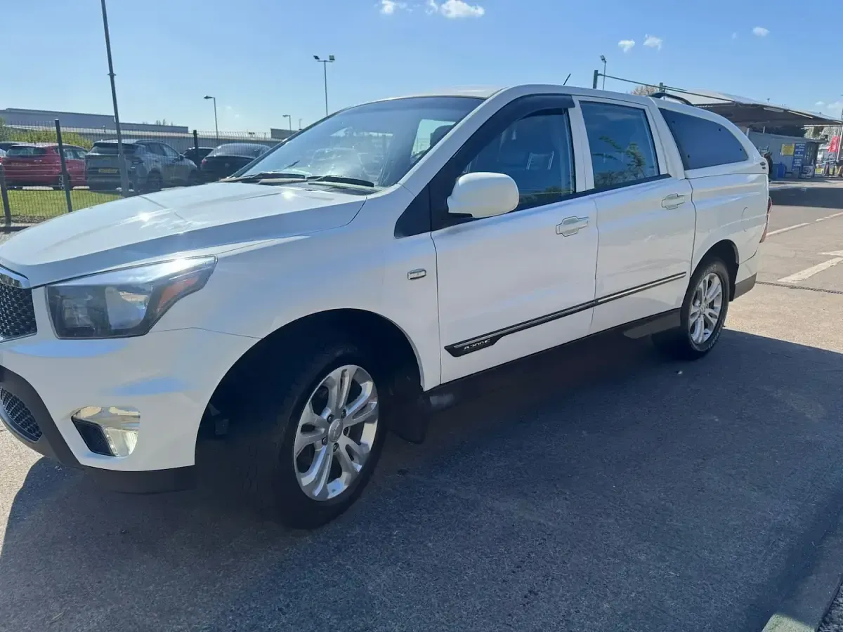 Used SsangYong Korando 2015 White SUV