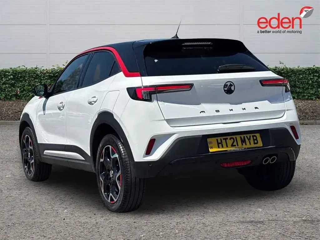Used Vauxhall Mokka SRi 131 HP (96 kW) 2021 White SUV